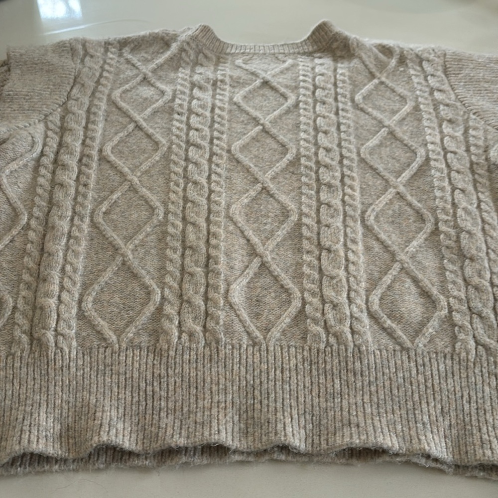 Sweater - Picture 4 of 5
